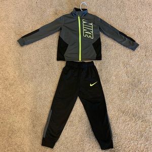 NIKE boy matching outfit
